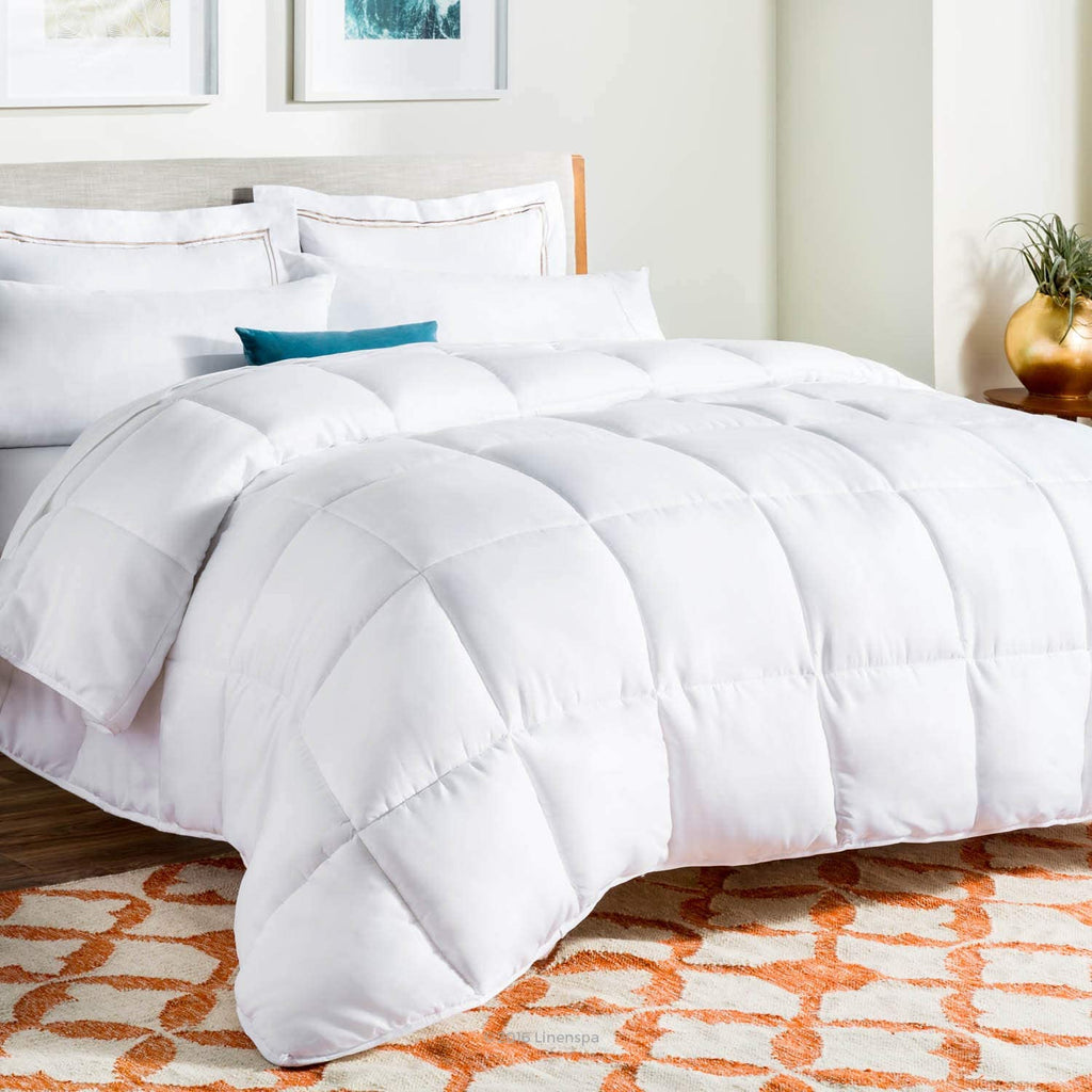Reversible White Down Alternative Quilted Comforter, All-Season Hypoallergenic Microfiber