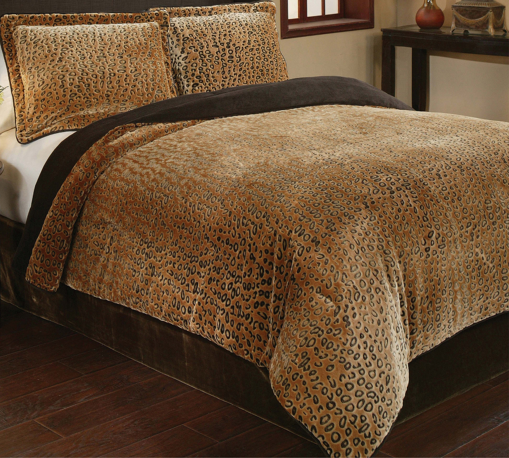 Cheetah Animal Print Bedding Plush Velvet Safari 3-Piece Comforter Set 