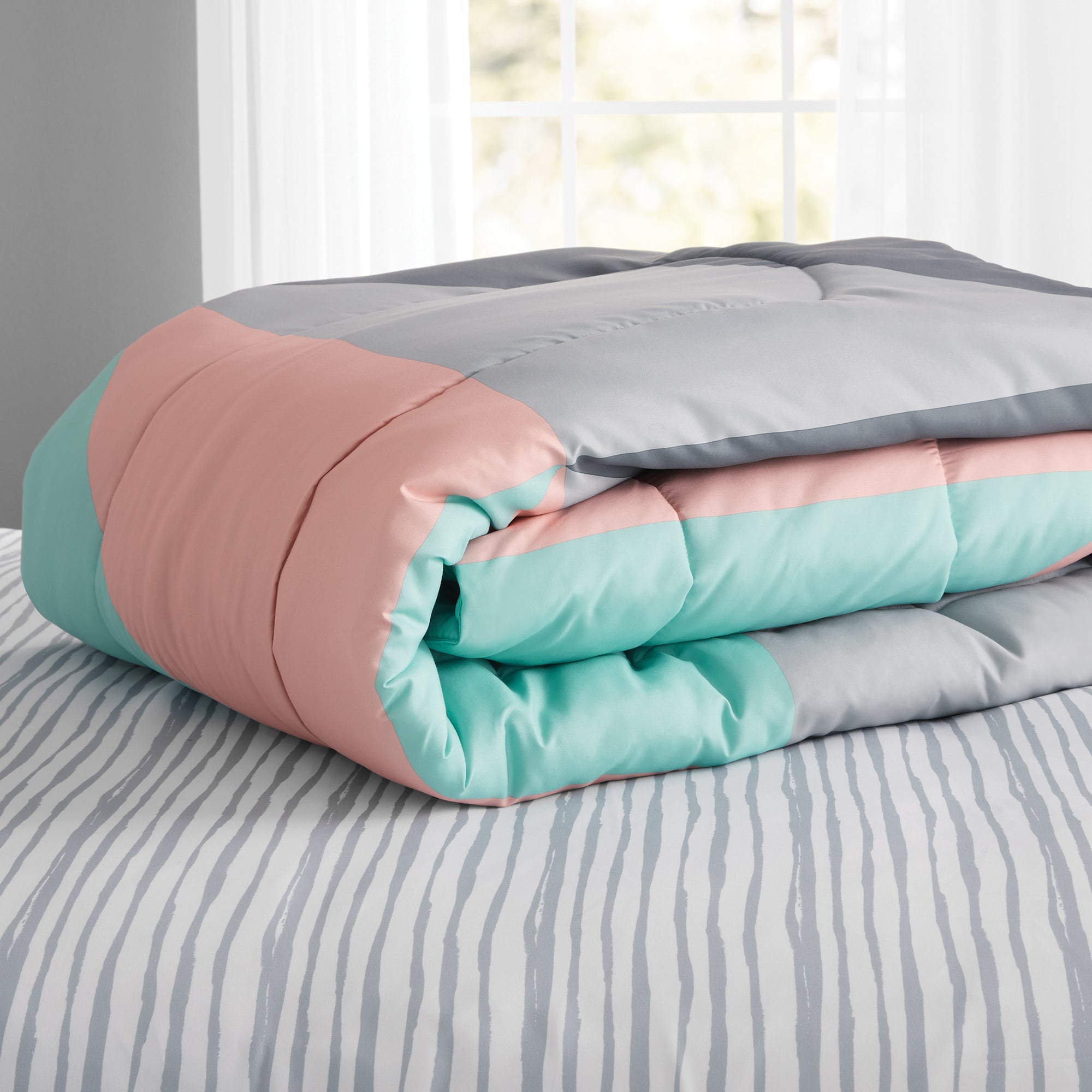 Modern Grey and Teal 8-Piece Bedding Set, Girls Fun Bold Comforter Set